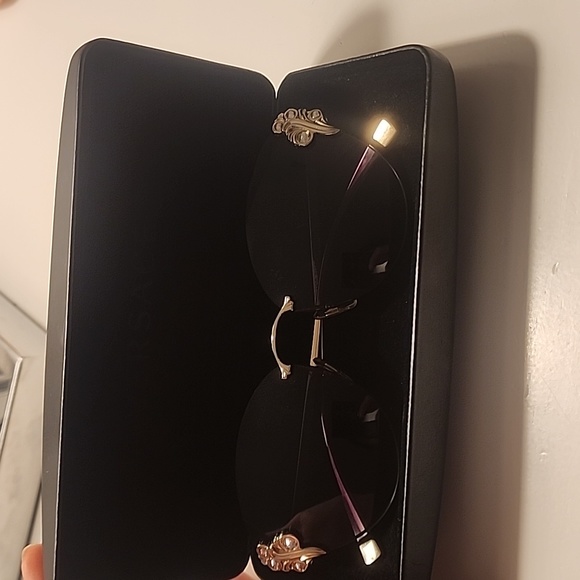 Versace sunglasses - Picture 4 of 4